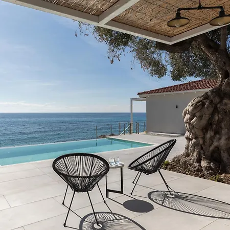 Melivia Seafront Resort Nea Skioni Exterior photo